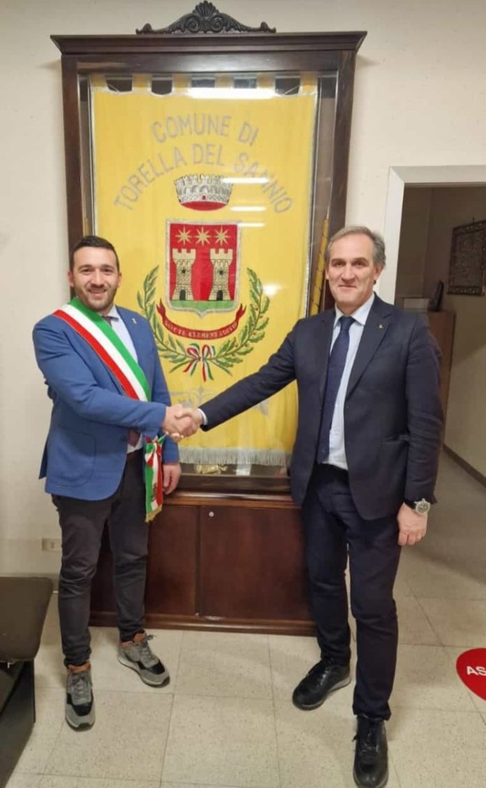 Visita del senatore Roberto Menia al Comune di Torella del Sannio, “padre” della legge che ha istituito il 10 febbraio “Giorno del ricordo”