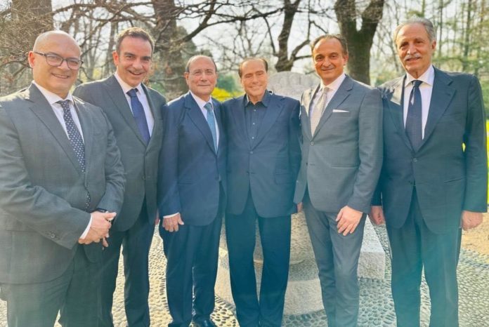 Berlusconi incontra Toma e gli altri governatori di Forza Italia: “Importante momento di confronto”
