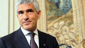 “C’era una volta la politica”, Casini ad Isernia per presentare il suo libro