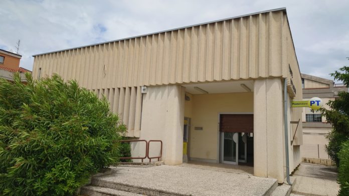 Volto coperto da mascherina e armato di taglierino: rapina all’ufficio postale di San Giacomo degli Schiavoni