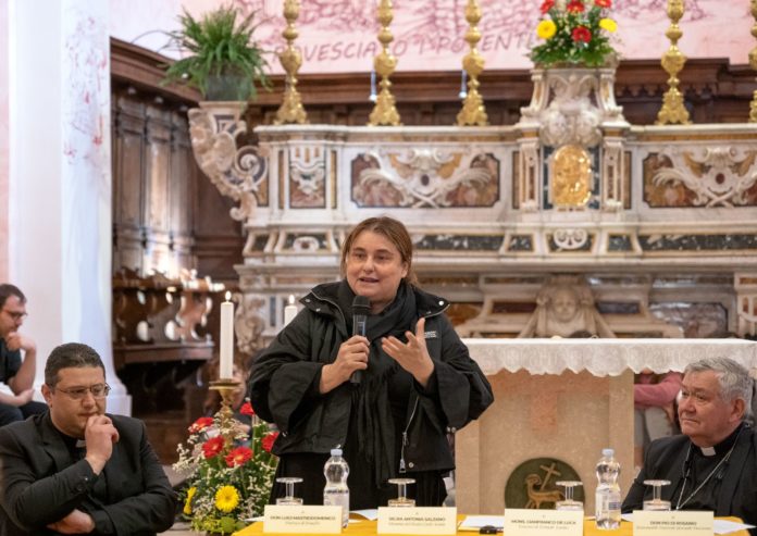 A Bonefro la mamma del Beato Carlo Acutis. “Tutti possiamo essere santi se apriamo il nostro cuore a Dio”