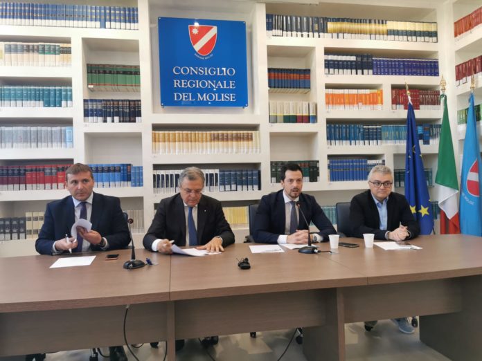 Disavanzo. Dai 5 Stelle critiche al Governo: il provvedimento adottato non risolve il problema