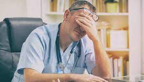 I medici ospedalieri molisani? La metà si dice vittima di sindrome da stress lavorativo. I dati del Fadoi