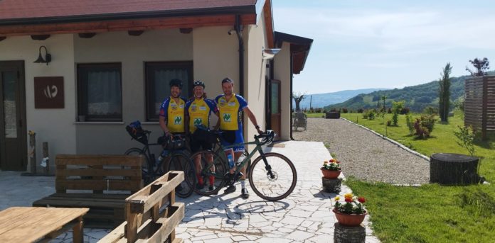 Da Monaco di Baviera a Trivento in bici, tre ciclisti tedeschi affascinati dal turismo lento