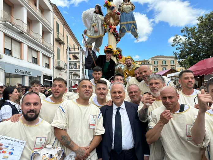 Lotito a Campobasso per i Misteri: “Con Roberti programma concreto per crescita della regione”