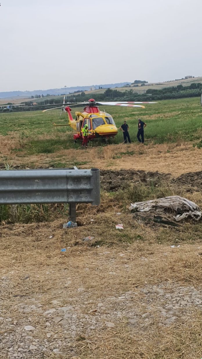 Marina di Montenero: turista tedesca schiacciata da una scaletta di cemento. Trasportata in elicottero a Chieti, è grave