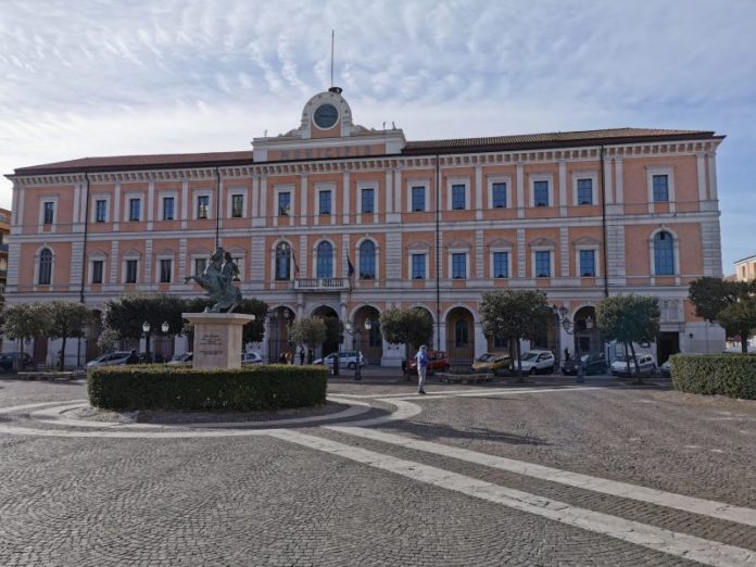 Campobasso: Tavolo tecnico valuterà richiesta riapertura centro al traffico