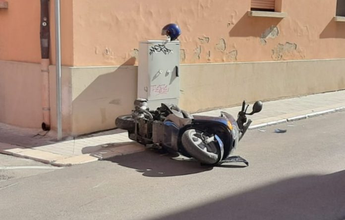 Scontro auto-scooter in pieno centro a Termoli, centauro in ospedale