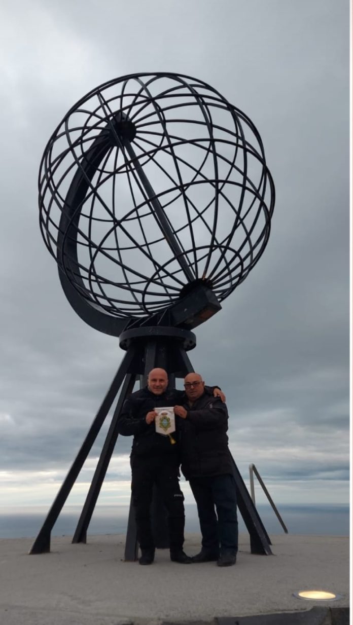 Con la moto da Trivento a Capo Nord in Norvegia, 6 mila km in ricordo dell’amico centauro Fabrizio Bozza da poco scomparso