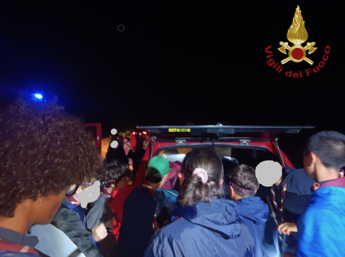 Maltempo nella notte, i Vigili del fuoco mettono al sicuro 33 scout