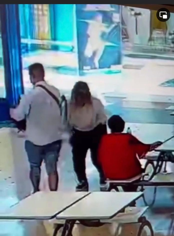 Borseggio in un centro commerciale di Campobasso, video virale in rete