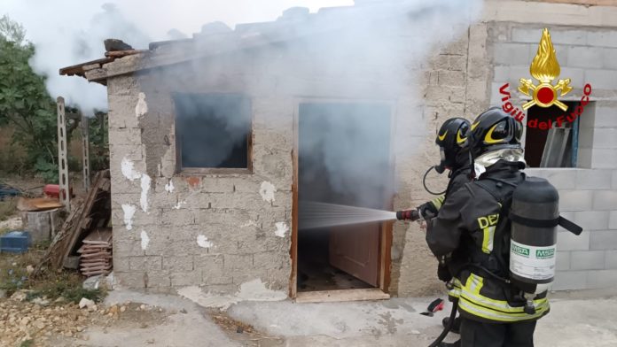 Incendi e maltempo, diversi gli interventi dei Vigili del Fuoco su tutto il territorio
