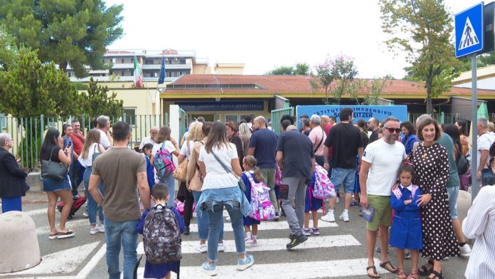 Oggi è suonata la prima campanella per gli studenti di Termoli