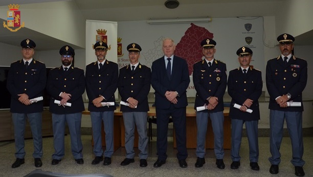 Il Questore di Campobasso Vito Montaruli ha consegnato premi al personale della Polizia