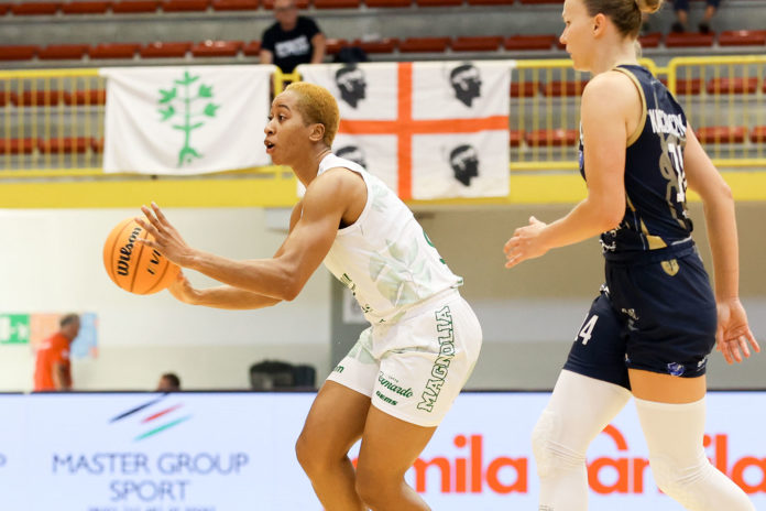 Basket, A1, la Molisana Magnolia s’impone contro Sassari nella prima gara di campionato. La soddisfazione di coach Mimmo Sabatelli: «Ci godiamo questo successo frutto di una notevole applicazione»