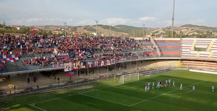 Calcio, Serie D, Girone F: Campobasso-Vigor Senigallia 2-0, ritorno ai tre punti, esordio vincente per Pergolizzi