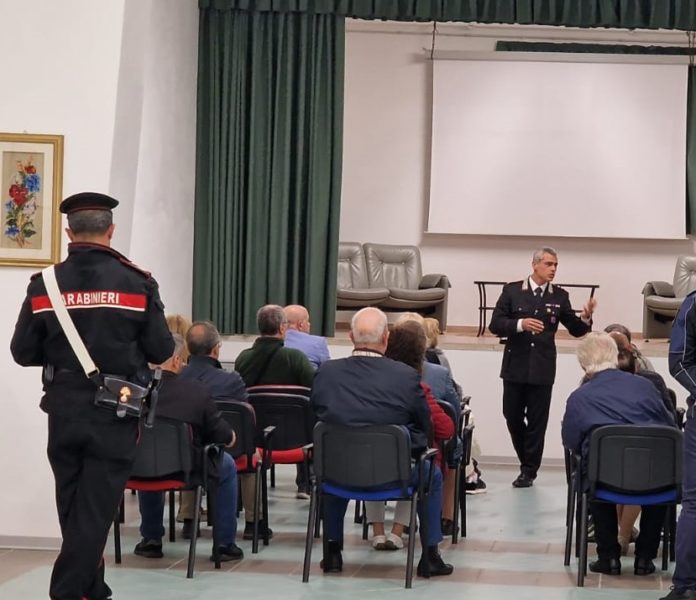 Truffe agli anziani: l’Arma incontra i cittadini a Pesche