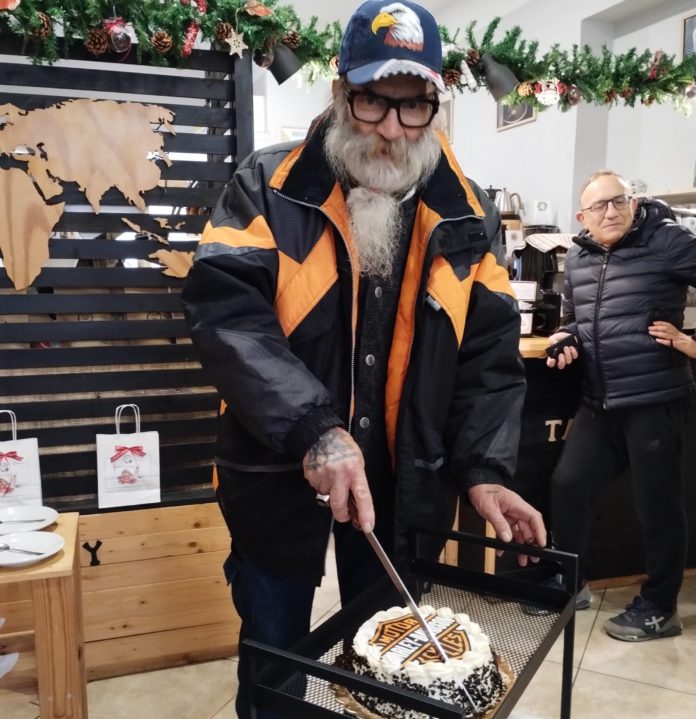 Auguri zio Gianni per gli 80 anni dagli amici del caffè