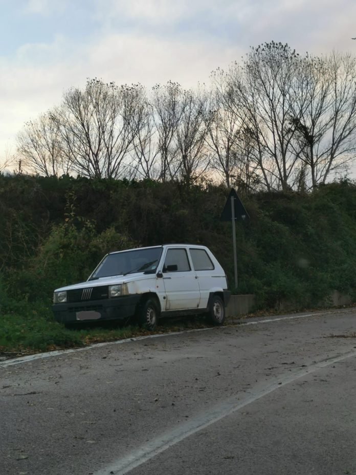 Malore improvviso mentre è alla guida della sua auto: muore uomo di 59 anni