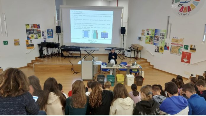A lezione di economia circolare: a Termoli la Rieco Sud incontra gli studenti