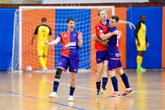 Calcio a 5, A2 elitè, Cln Cus Molise al tappeto sul campo della capolista Manfredonia