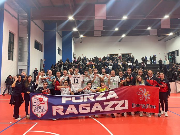 Volley, Serie B, EnergyTime Spike Devils, decima meraviglia e primato. I campobassani superano anche l’imbattuta ex leader Genzano