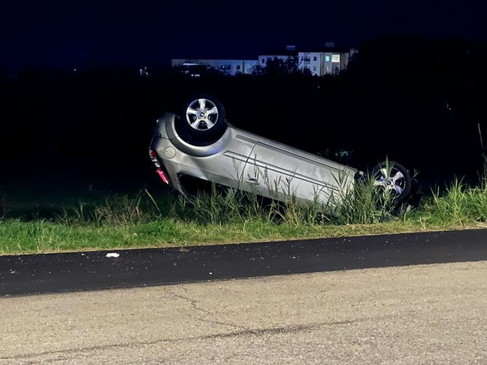 Auto si ribalta tra Difesa Grande e Colle Macchiuzzo a Termoli, illeso il conducente