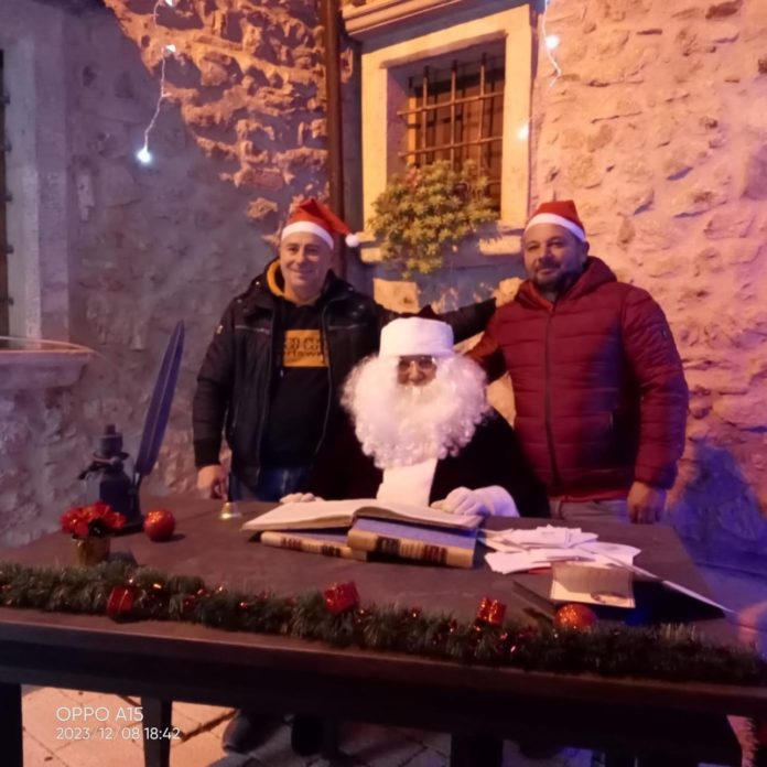 Fornelli, grande successo per la prima edizione dell’evento Borgo di Babbo Natale