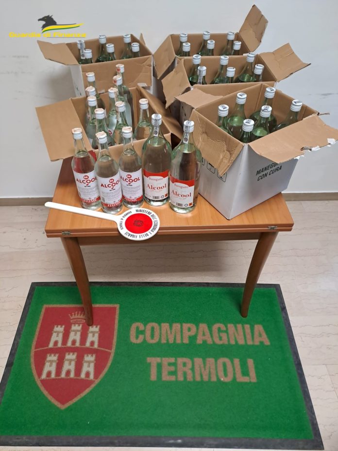 La Guardia di Finanza di Termoli sequestra alcool di contrabbando