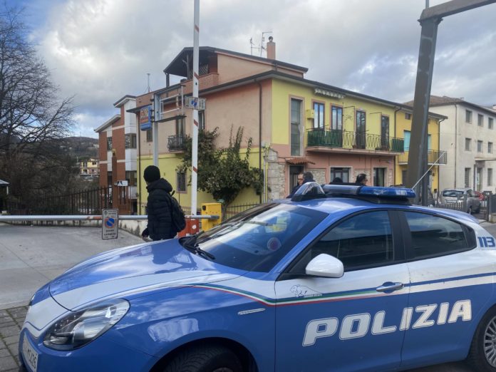 Isernia, precipita dal terzo piano di un palazzo: perde la vita una giovane donna
