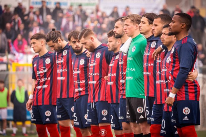 Calcio, Serie D, Pergolizzi valuta il sostituto di Maldonado. La società rossoblu attiva l’iniziativa “Una squadra, una Regione”