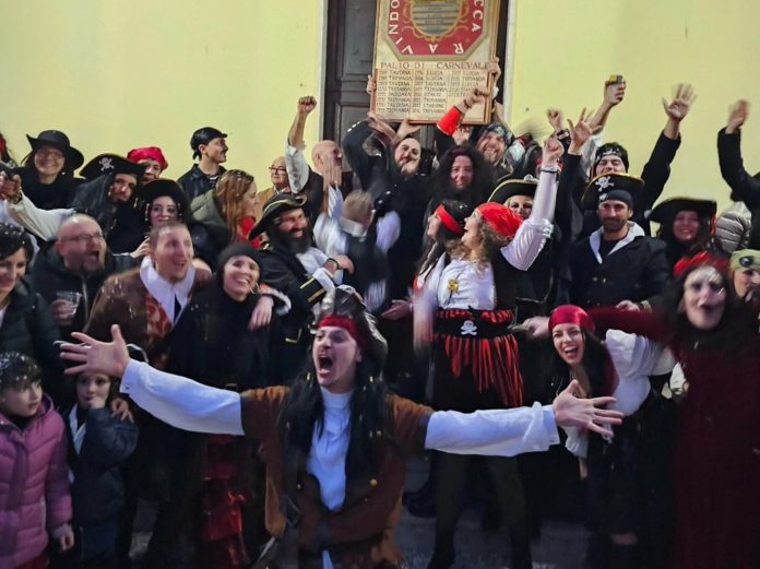 Grande successo per il Carnevale Ravindolese. Vince la 41 esima edizione la contrada Starze