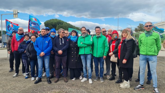 Albasan, paventati licenziamenti: lavoratori in sciopero