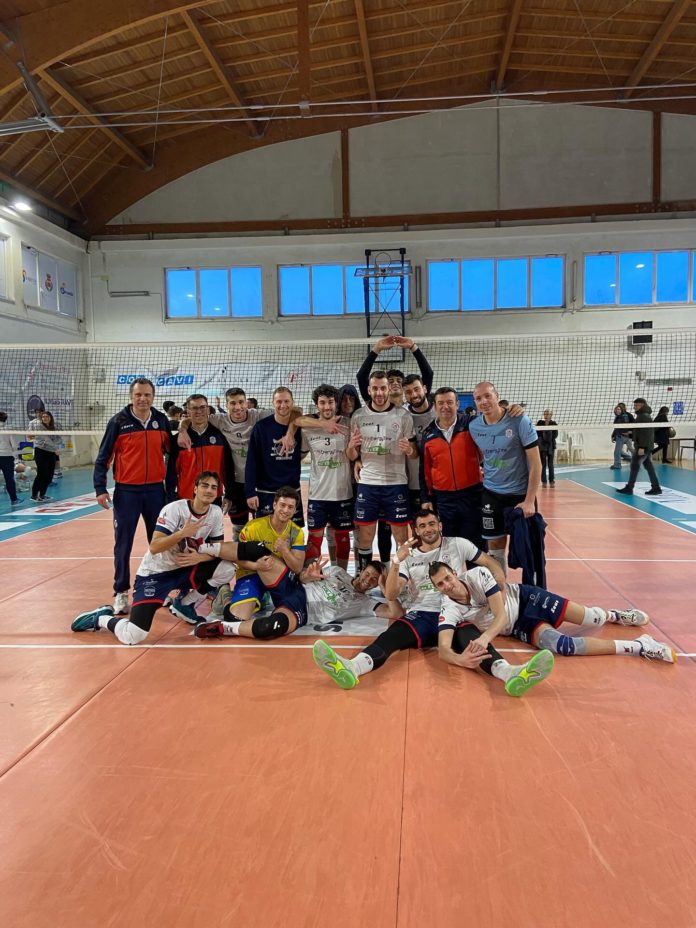 Volley, Serie B, EnergyTime Spike Devils, successo anche a Sorrento. Per i campobassani exploit per 3-1 e pressione sul Genzano