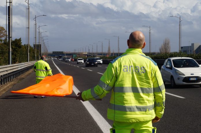 Via al grande esodo estivo sulle strade, Anas: “Sospeso l’81 per cento dei cantieri”
