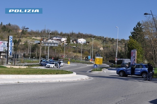 Controlli straordinari della polizia nei comuni della Valle del Volturno polizia valle volturno