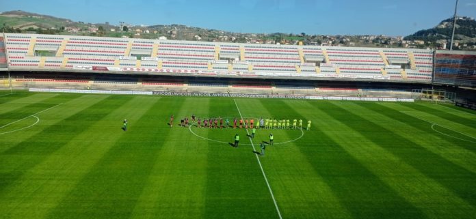 Calcio, Serie D, Girone F, Campobasso-Vastogirardi, FINALE: 0-0