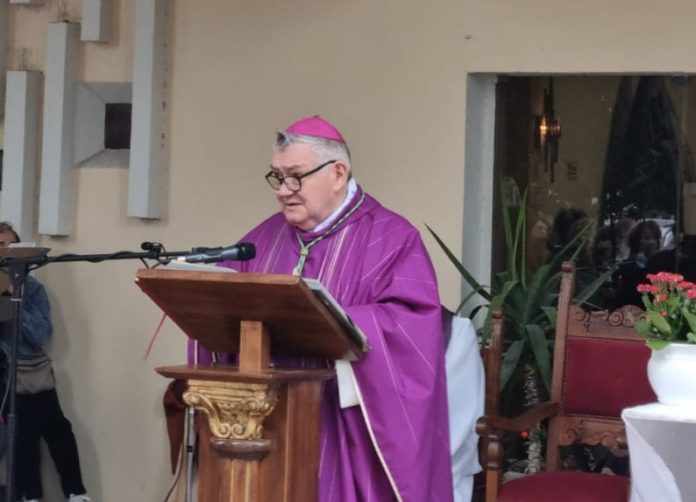 La lettera del vescovo Gianfranco De Luca alla comunità in occasione dell’arrivo della Madonna di Fatima