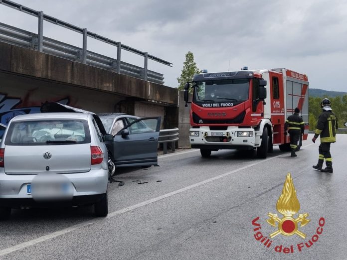 Frontale sul Rivolo, tre persone trasportate in ospedale