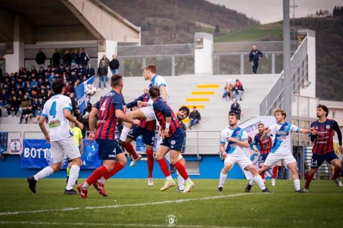 Calcio, Serie D, ripresa degli allenamenti per le molisane. Dopo le festività pasquali si entra nella fase conclusiva della stagione. Avezzano: si dimette il tecnico