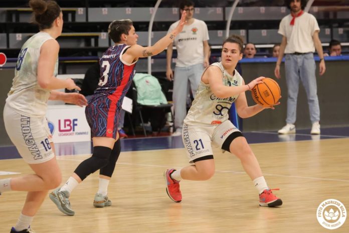 Basket, Serie B, la Molisana Magnolia ancora una sconfitta nella serie di semifinale. Ariano Irpino espugna di 36 l’Arena. Per i #fiorellinidacciaio ora ci sarà la finale per il terzo posto