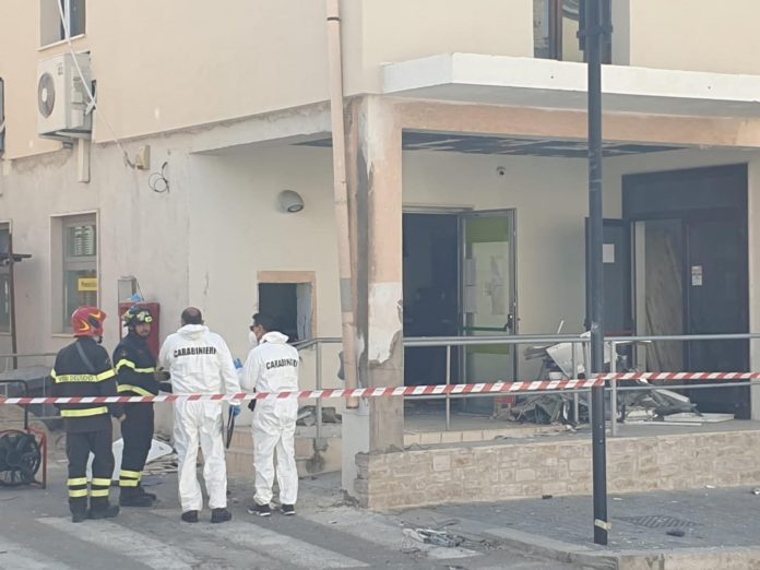 Esplosione al bancomat di San Martino, edificio inagibile: il paese resta senza ufficio postale