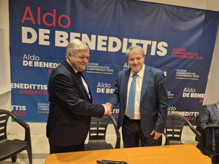 Campobasso, De Benedittis apre la sede: bagno di folla