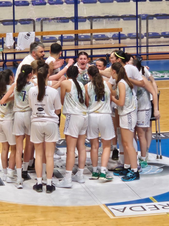 Basket, la Molisana Magnolia, l’under 17 centra il bis: surclassato anche il San Lazzaro. Mascia fulminante dall’arco dei tre punti. In doppia cifra anche Moscarella e Giacchetti. Notevole l’apporto collettivo