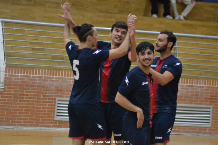 Campionati nazionali universitari, arrivano un’altra medaglia certa ed una potenziale per il Cus Molise: nel tennis il doppio maschile Scelzi-Vernò conquista la medaglia di bronzo. Il futsal di Di Stefano certo di un piazzamento sul podio dopo l’exploit con il Cus Torino