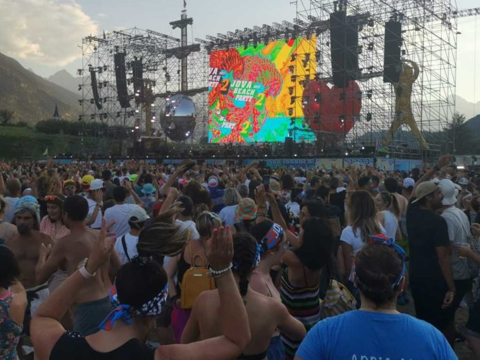Sbam arriva a Campobasso: il 29 luglio a Selva Piana il collettivo dj dal Jova Beach Party