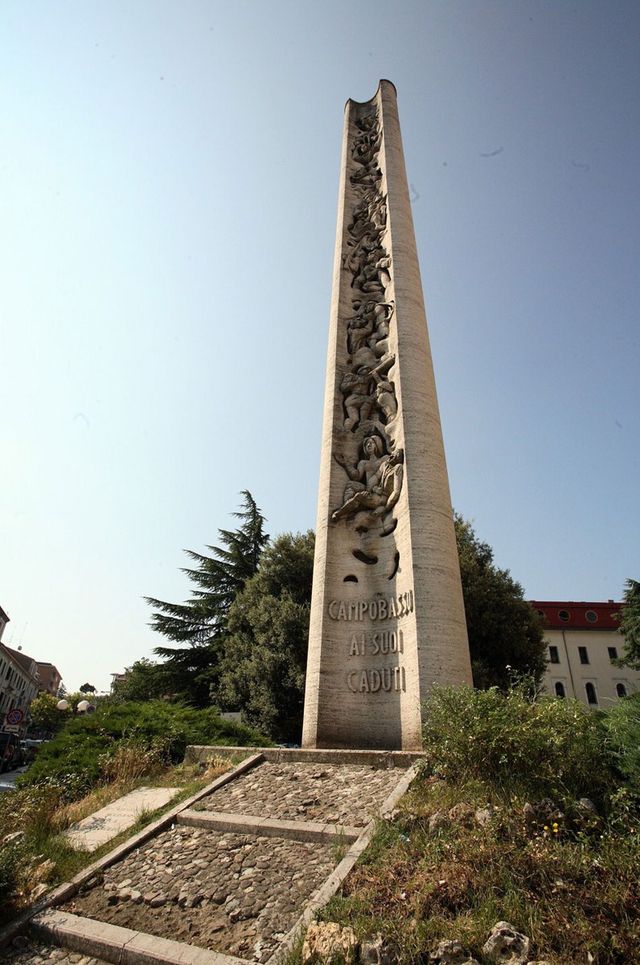 25 aprile, a Campobasso corteo dal Comune al Monumento ai Caduti
