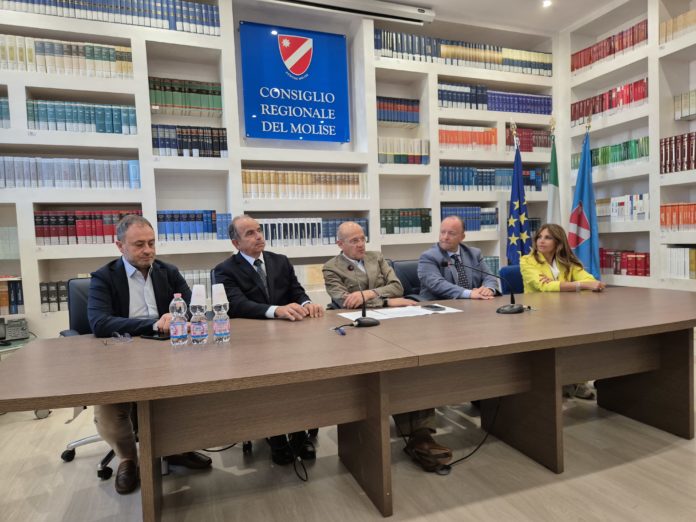 “La conquista e la sfida”: la Regione celebra i suoi sessant’anni. Al via le celebrazioni al Teatro Savoia