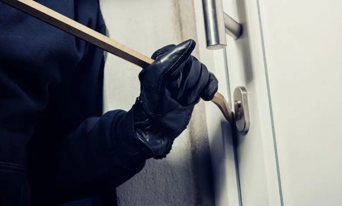 Campobasso, furto in appartamento in pieno giorno