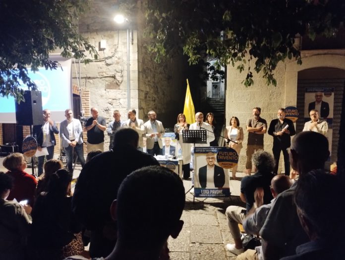 La lista “Futuro Trivento” ha chiuso la campagna elettorale in piazza Fontana. Luigi Pavone: respiriamo vento di cambiamento e voglia di riscatto